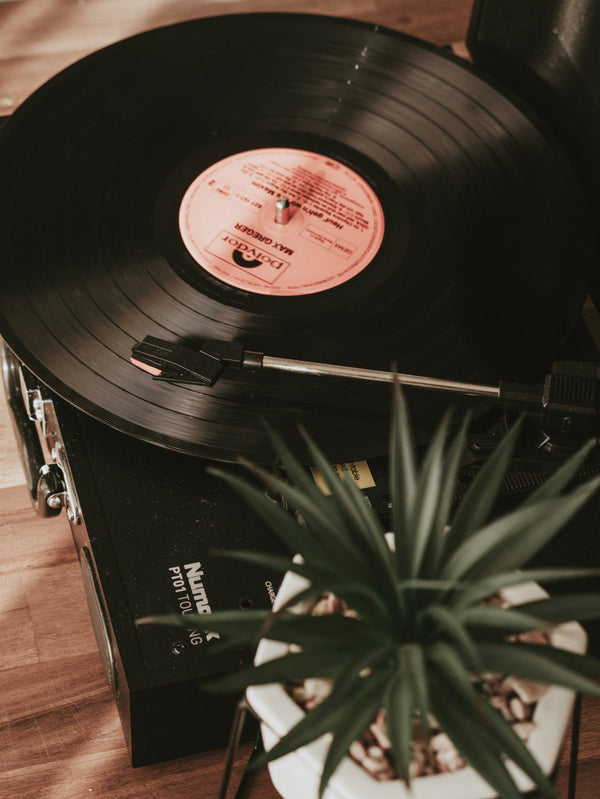Turntable —
